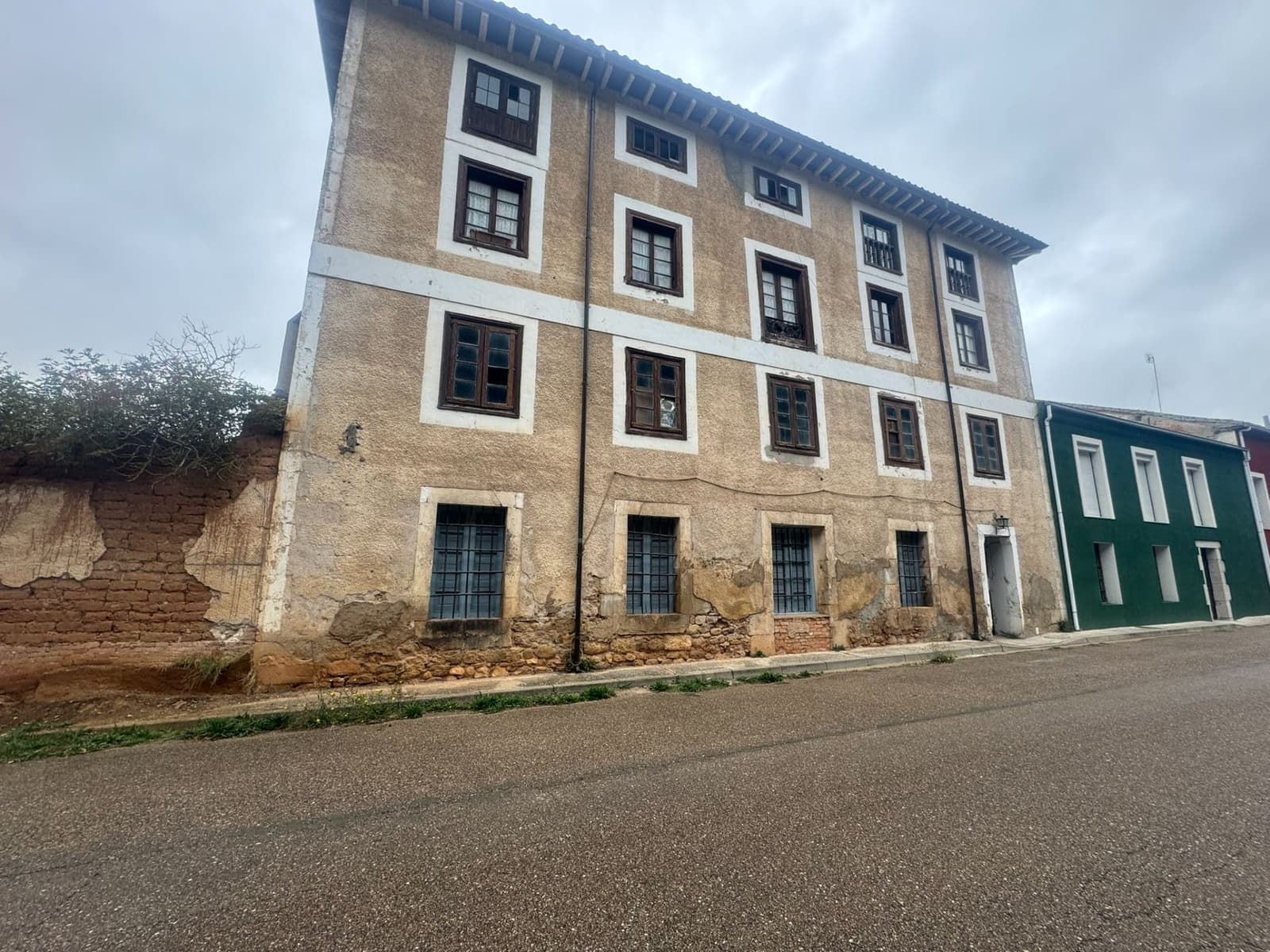 9 sypialnia Mieszkanie na sprzedaż w Alar del Rey - 45 000 € (Ref: 9981050)