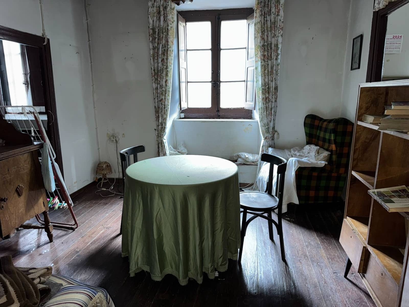 9 sypialnia Mieszkanie na sprzedaż w Alar del Rey - 45 000 € (Ref: 9981050)