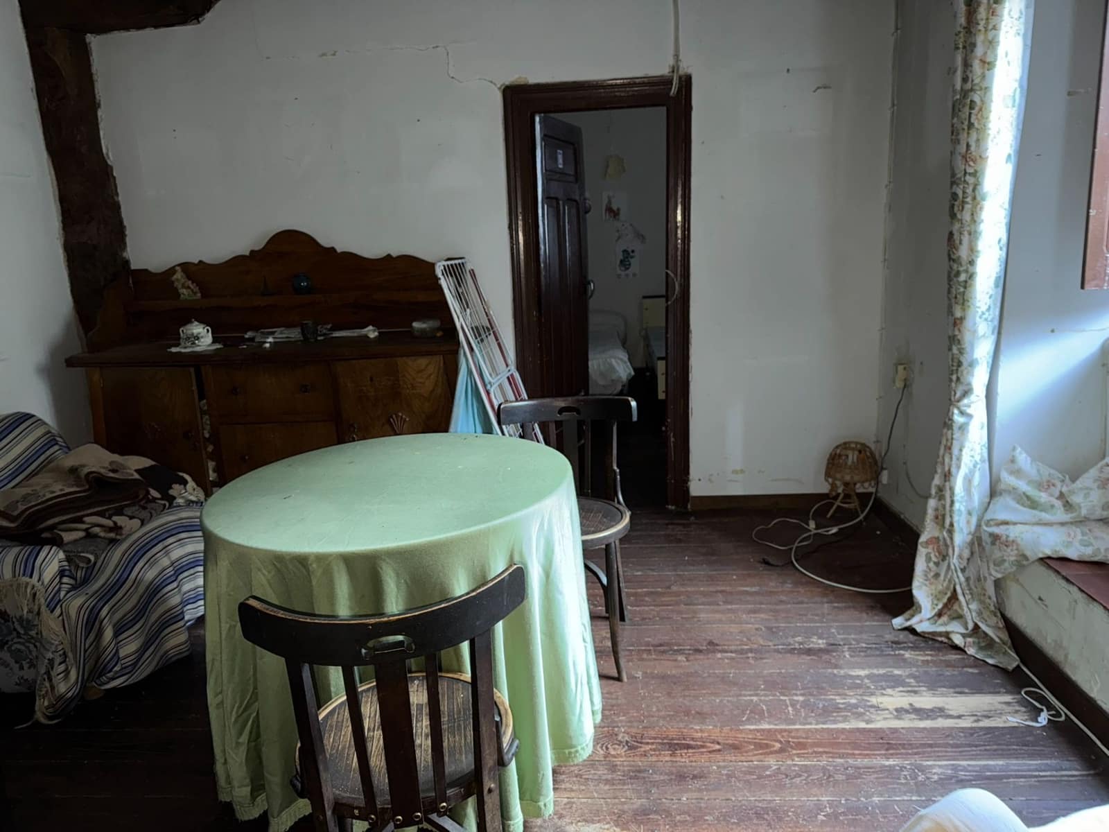 9 sypialnia Mieszkanie na sprzedaż w Alar del Rey - 45 000 € (Ref: 9981050)