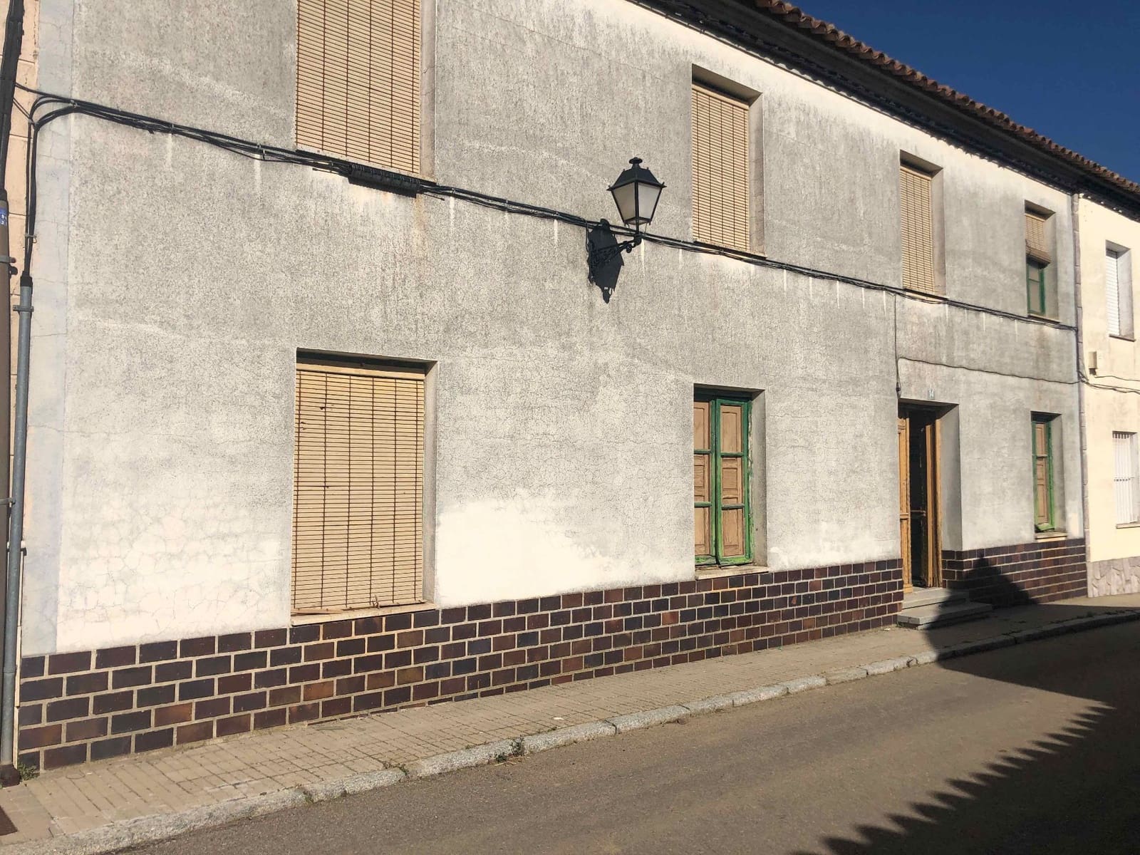4 Zimmer Villa zu verkaufen in Moral de la Reina - 36.700 € (Ref: 9981051)