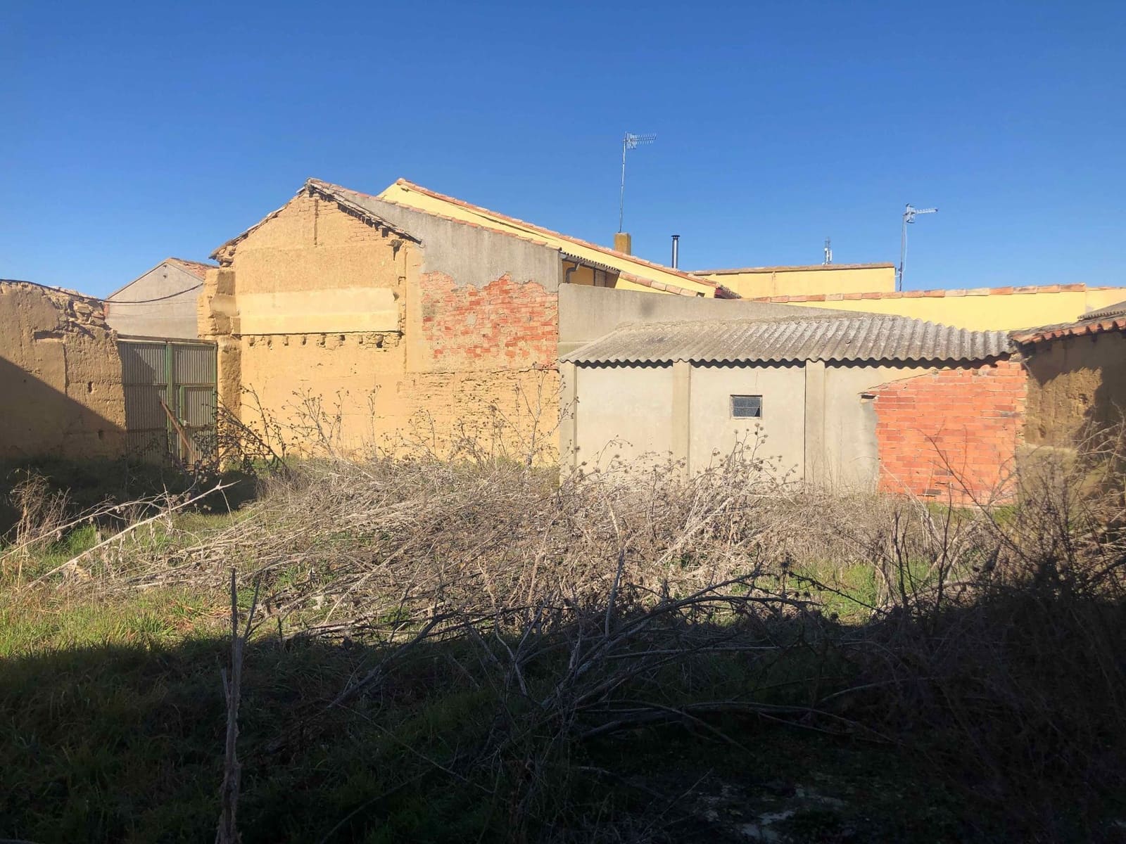 4 Zimmer Villa zu verkaufen in Moral de la Reina - 36.700 € (Ref: 9981051)