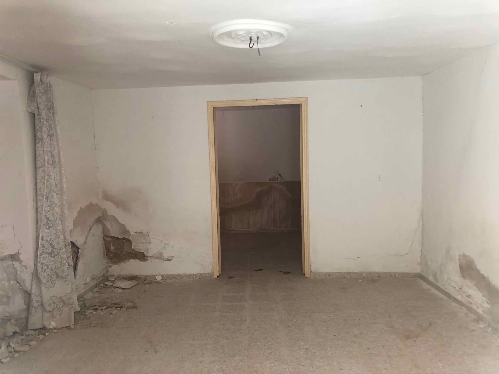 4 Zimmer Villa zu verkaufen in Moral de la Reina - 36.700 € (Ref: 9981051)