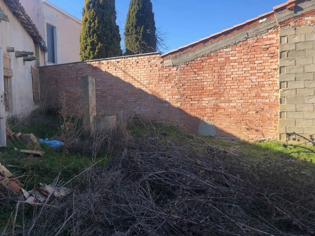4 Zimmer Villa zu verkaufen in Moral de la Reina - 36.700 € (Ref: 9981051)