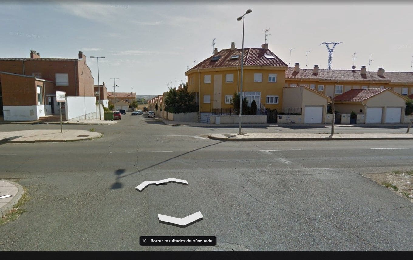 3 Zimmer Villa zu verkaufen in Sahagun mit Garage - 125.000 € (Ref: 9981054)