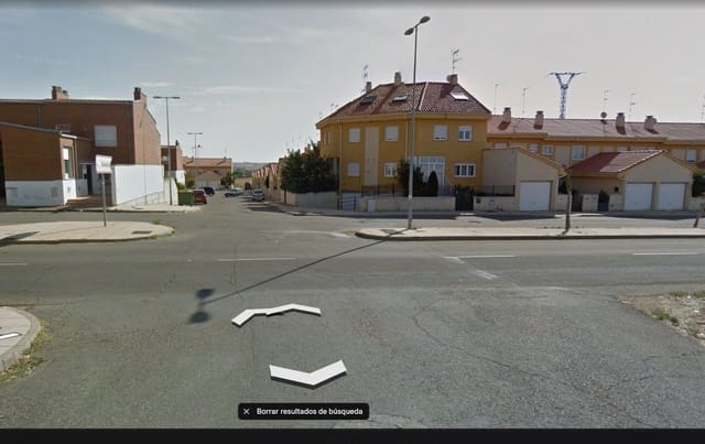 3 soveværelse Villa til salg i Sahagún med garage - € 125.000 (Ref: 9981054)