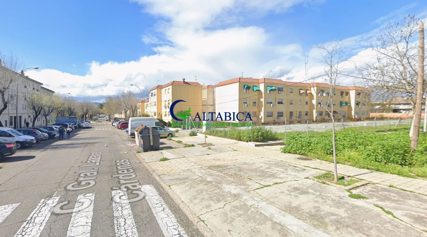 3 camera da letto Appartamento in vendita in Cordova citta - 44.000 € (Rif: 9981058)