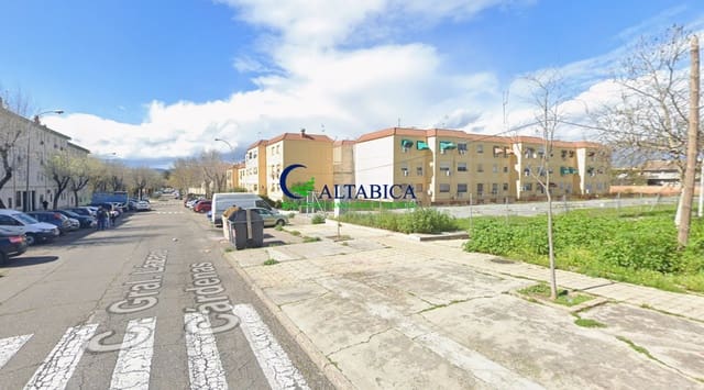 Piso de 3 habitaciones en Polígono Guadalquivir, Córdoba ciudad en venta - 44.000 € (Ref: 9981058)