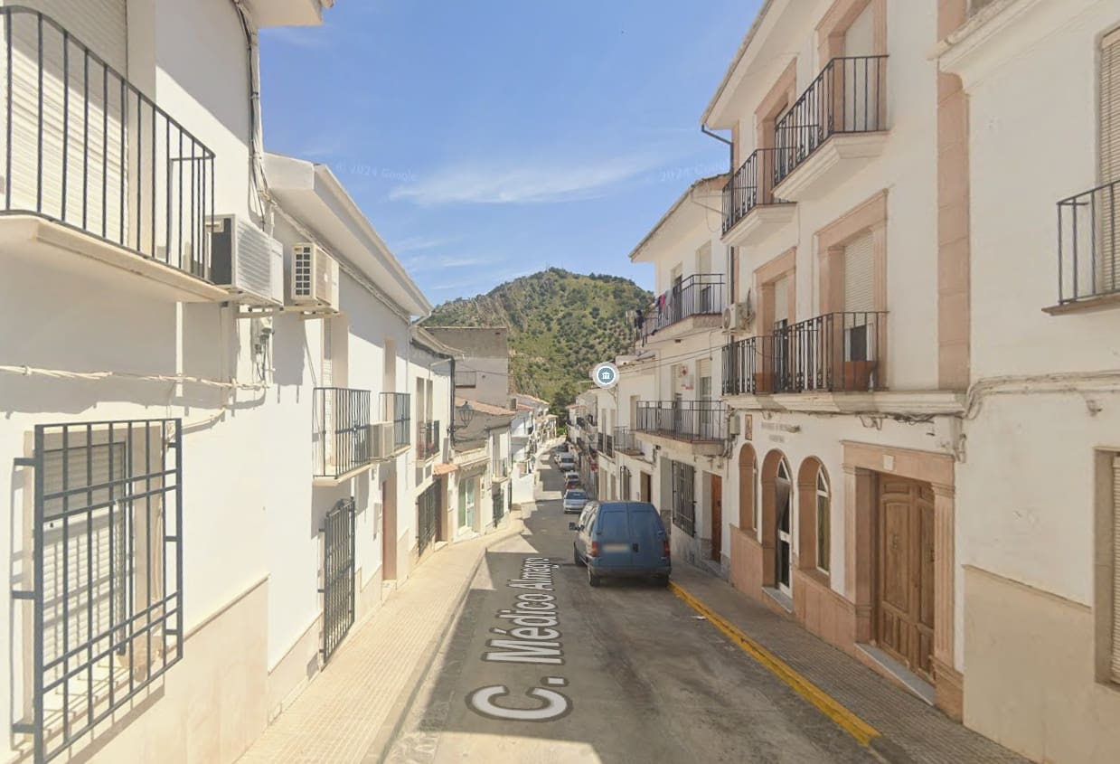 3 bedroom Villa for sale in Almedinilla - € 115,000 (Ref: 9981069)