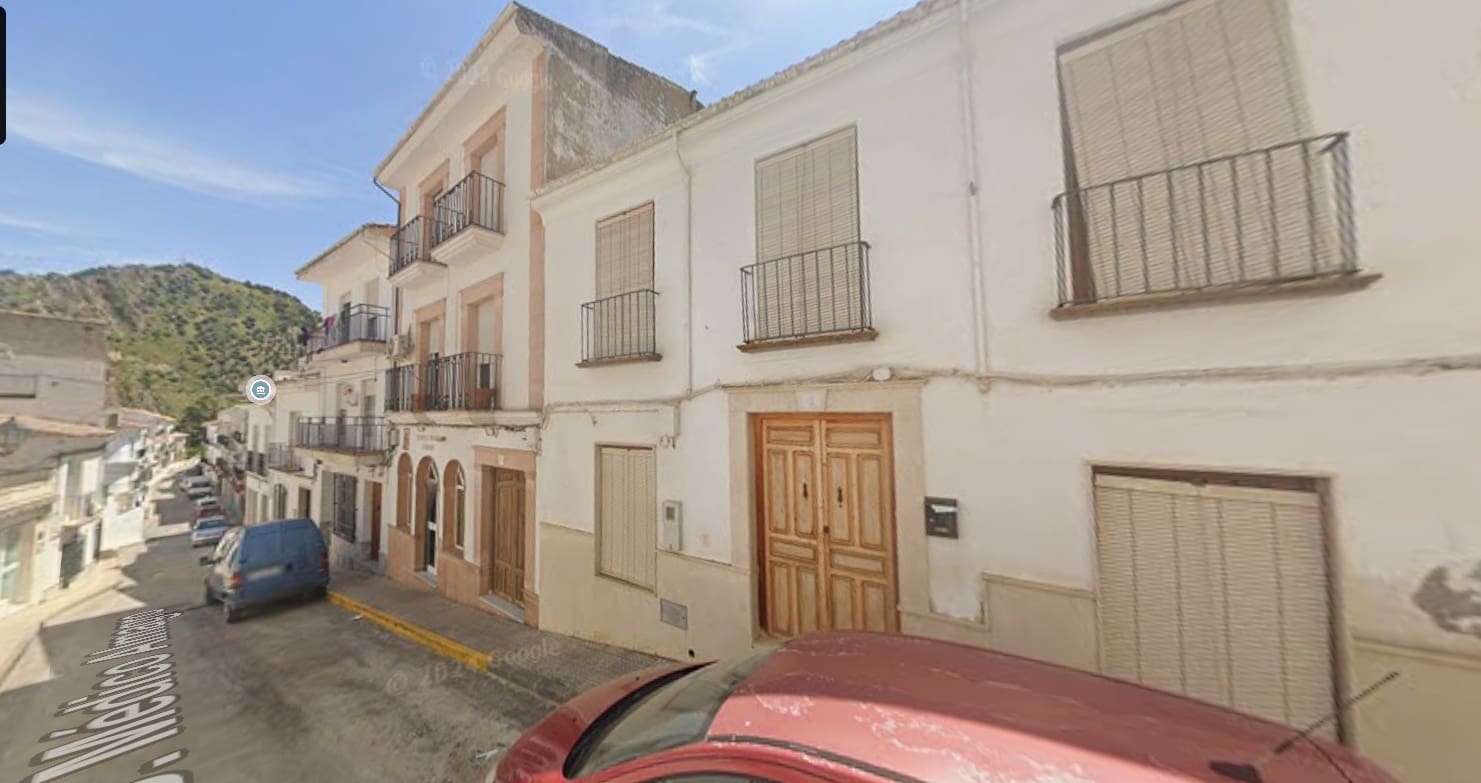 3 bedroom Villa for sale in Almedinilla - € 115,000 (Ref: 9981069)