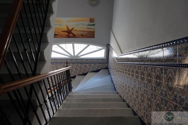 16 bedroom Hotel for sale in Villaricos, Cuevas del Almanzora - € 850,000 (Ref: 10030796)