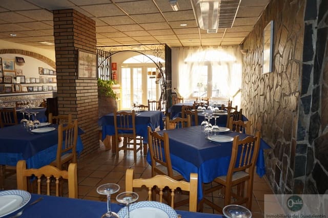16 bedroom Hotel for sale in Villaricos, Cuevas del Almanzora - € 850,000 (Ref: 10030796)