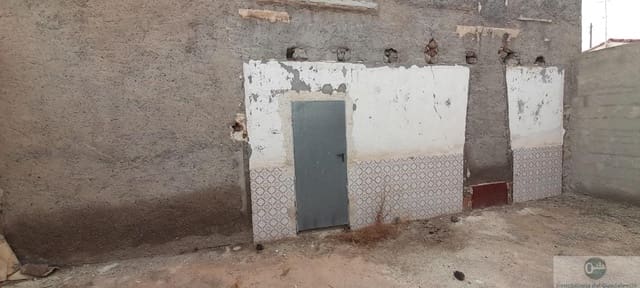 Huis te koop in Lorca - € 25.500 (Ref: 10030808)