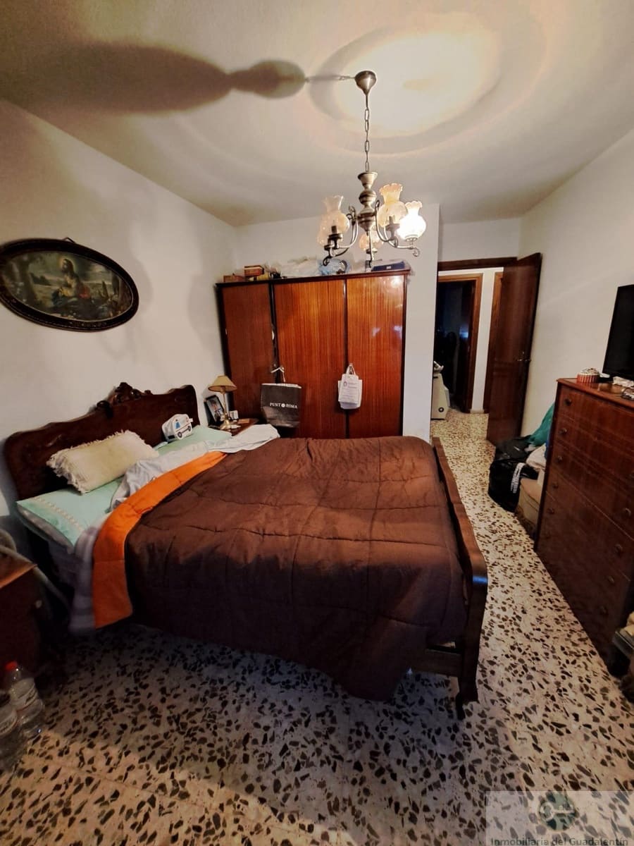 Piso de 4 habitaciones en Lorca en venta - 160.000 € (Ref: 10030809)