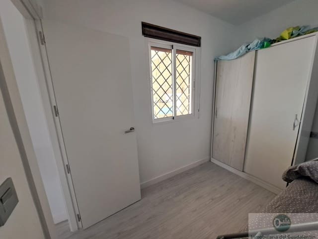 Villa/Maison de 2 chambres à louer à Lorca - 500 € (Ref: 10030811)