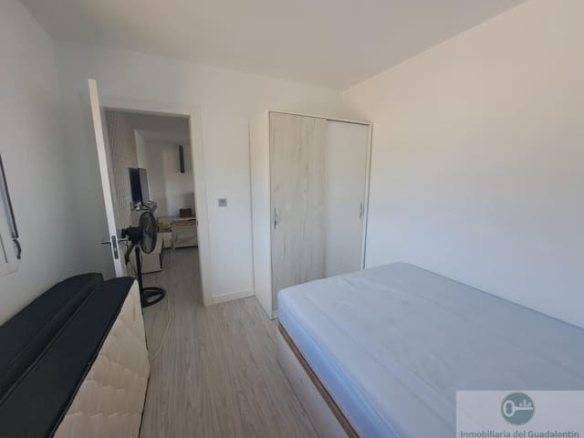 Villa/Maison de 2 chambres à louer à Lorca - 500 € (Ref: 10030811)