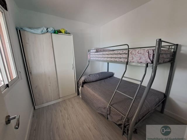 Villa/Maison de 2 chambres à louer à Lorca - 500 € (Ref: 10030811)