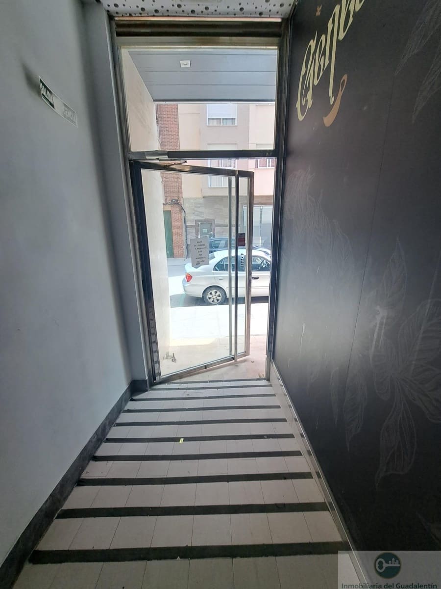 2 quarto Comercial para venda em Lorca - 108 000 € (Ref: 10030813)