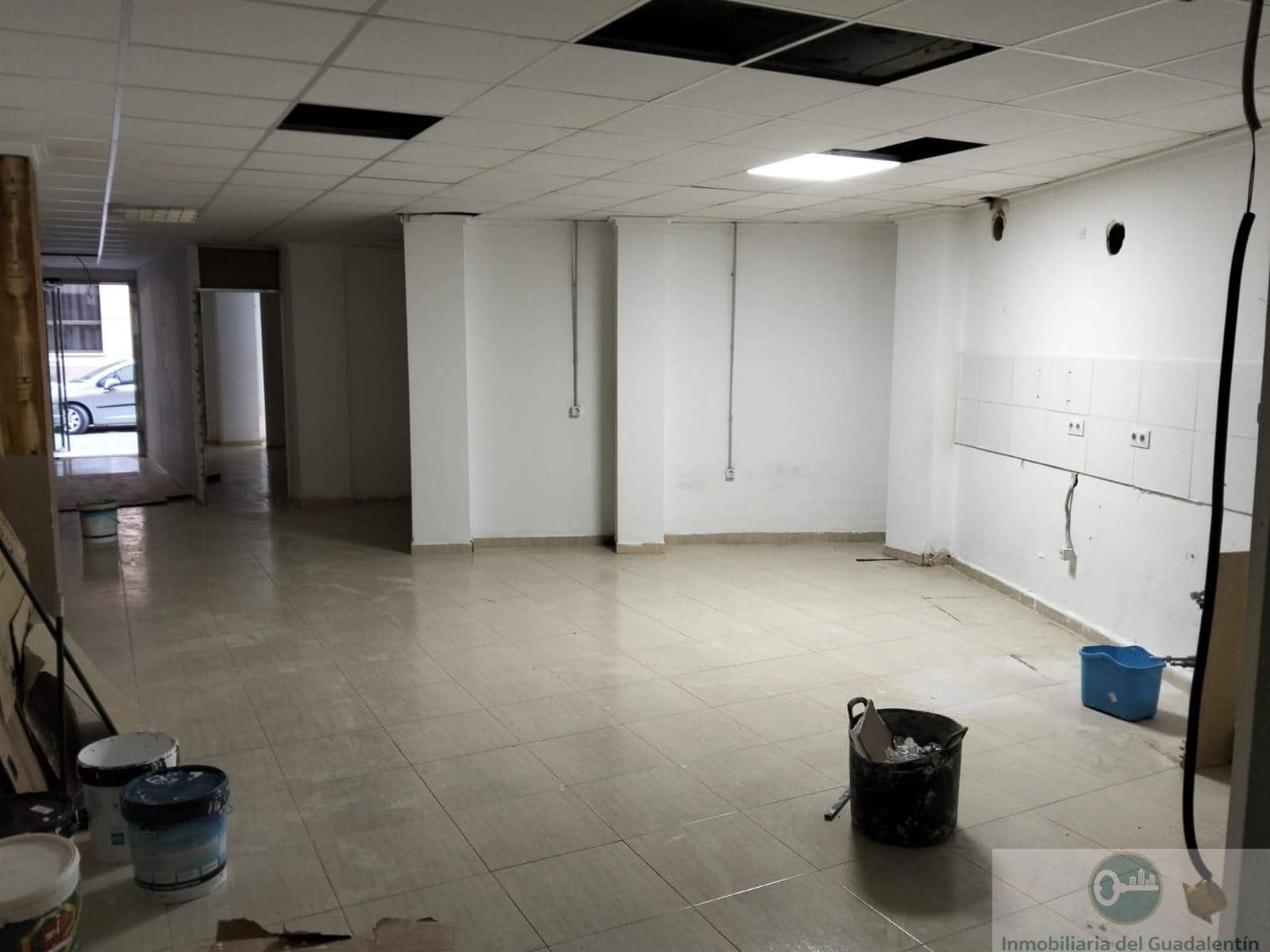 Local Commercial de 1 chambre à louer à Lorca - 1 000 € (Ref: 10030816)