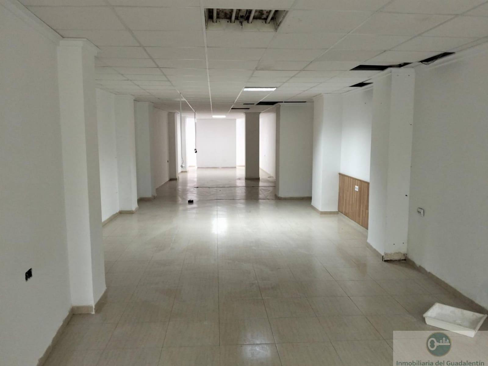Local Commercial de 1 chambre à louer à Lorca - 1 000 € (Ref: 10030816)