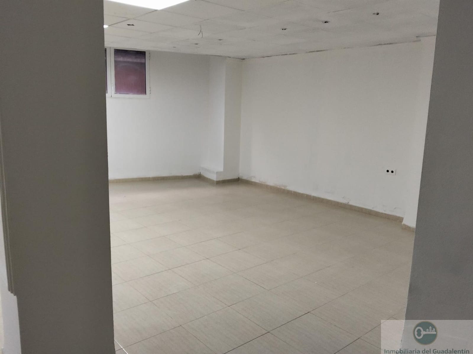 Local Commercial de 1 chambre à louer à Lorca - 1 000 € (Ref: 10030816)