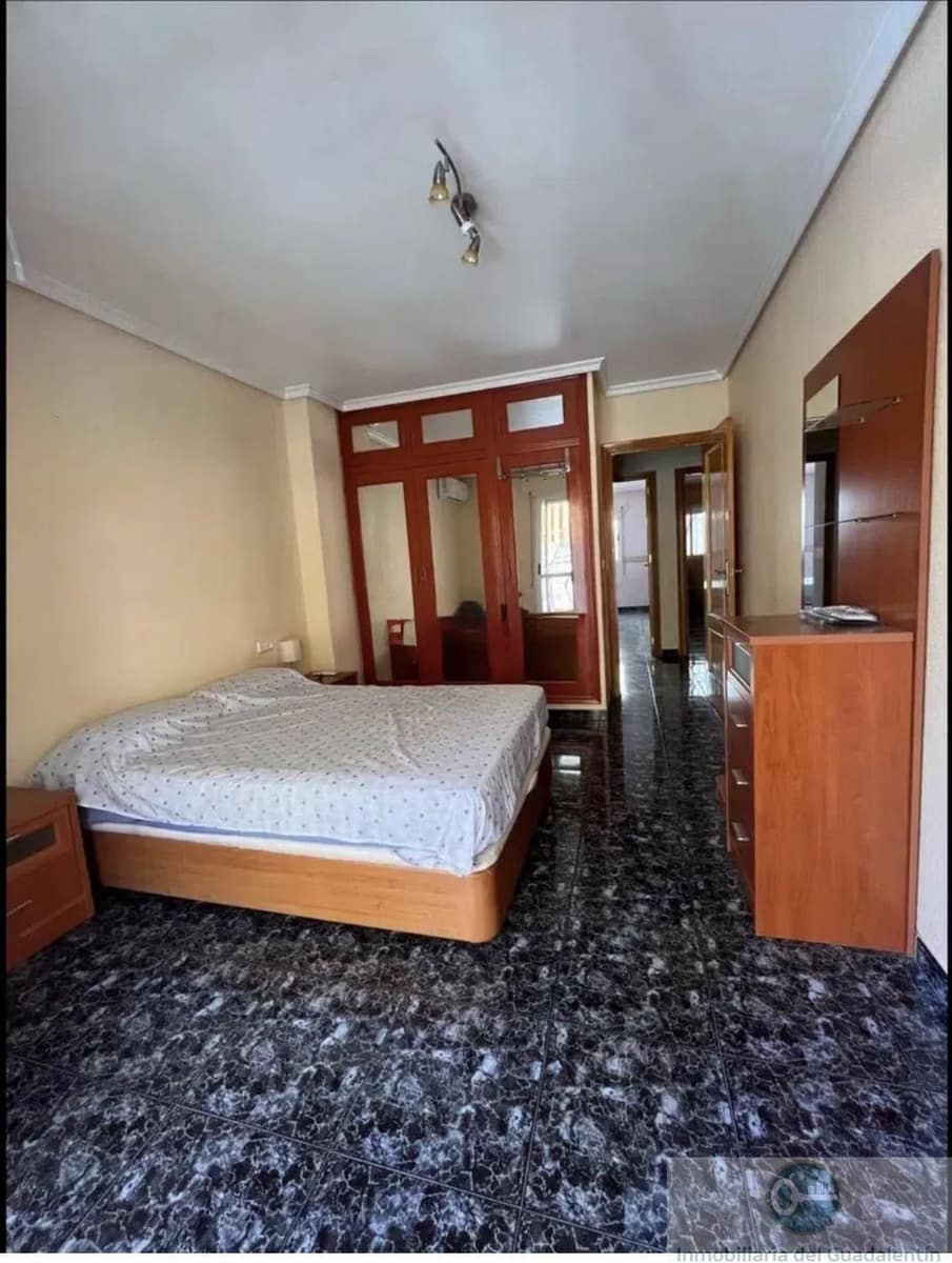 3 slaapkamer Flat te huur in Aguilas met garage - € 2.400 (Ref: 10030844)