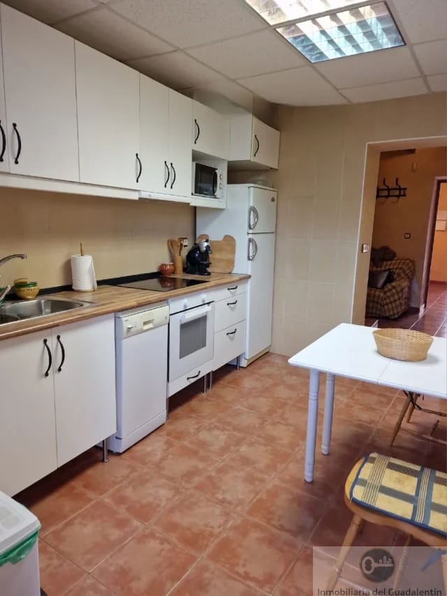 5 bedroom Townhouse for sale in Zarzadilla de Totana - € 92,000 (Ref: 10030846)