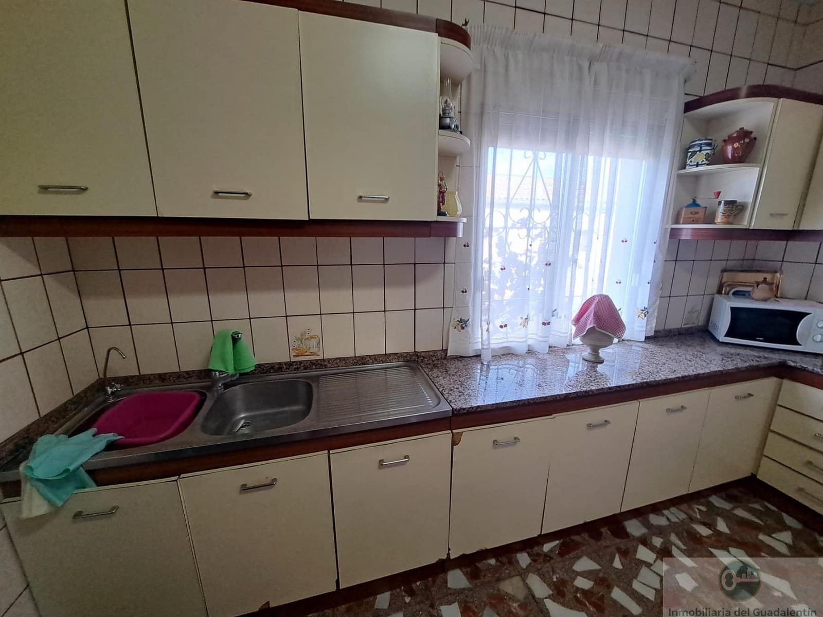 3 makuuhuone Huvila myytävänä paikassa Lorca mukana 
autotalli - 220 000 € (Ref: 10030850)