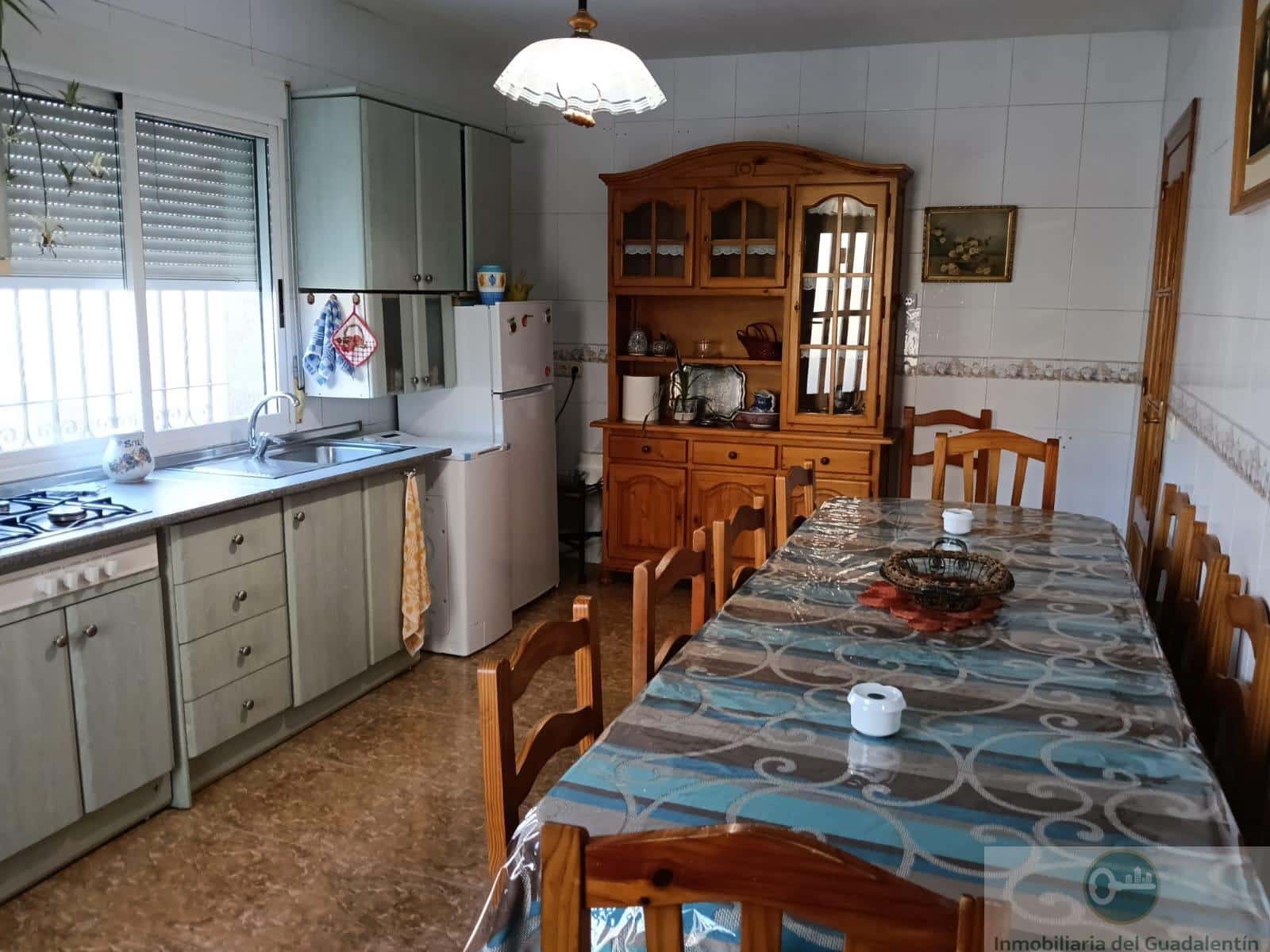 5 bedroom Villa for sale in La Paca - € 290,000 (Ref: 10031274)