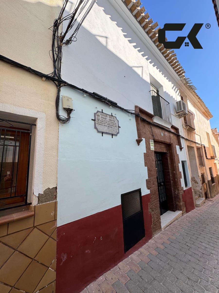 6 bedroom Terraced Villa for sale in Mula - € 89,900 (Ref: 9980543)