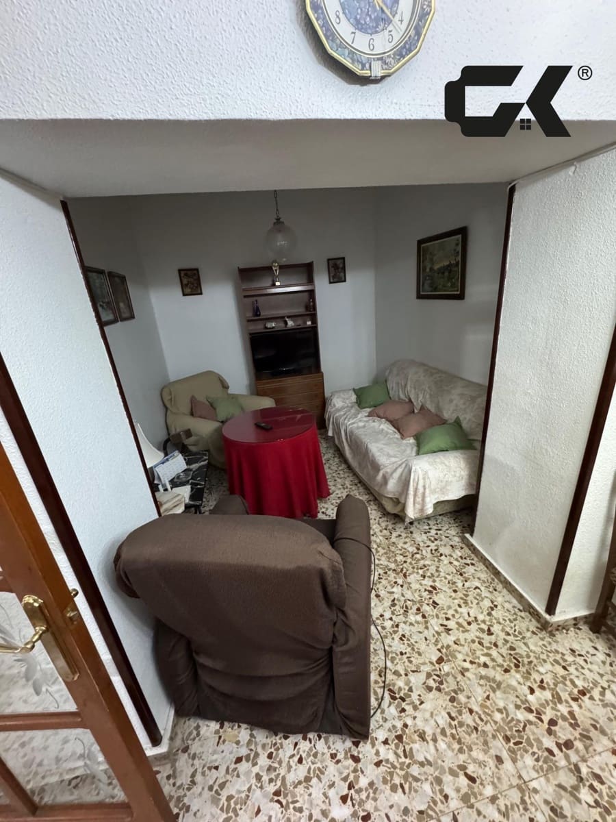 6 bedroom Terraced Villa for sale in Mula - € 89,900 (Ref: 9980543)