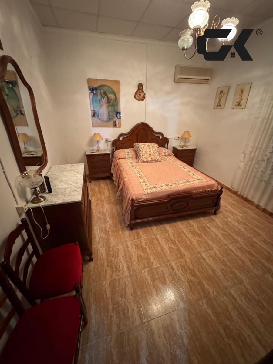 6 bedroom Terraced Villa for sale in Mula - € 89,900 (Ref: 9980543)
