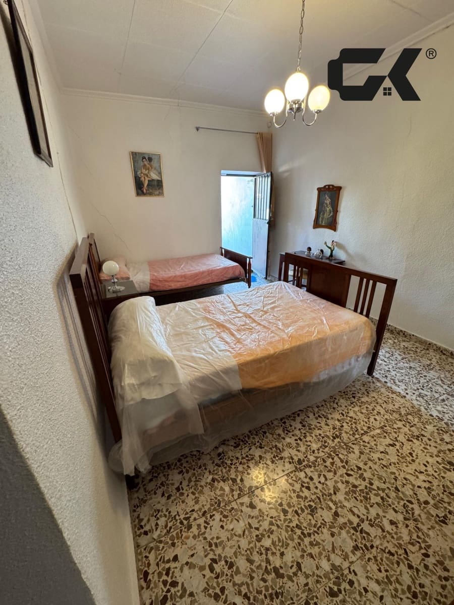 6 bedroom Terraced Villa for sale in Mula - € 89,900 (Ref: 9980543)