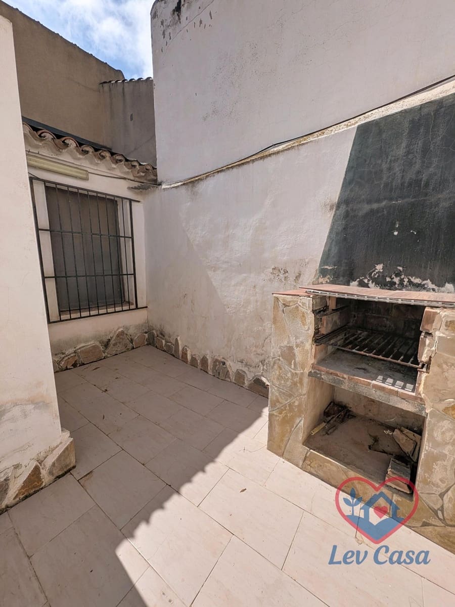 3 bedroom Villa for sale in Las Palas with garage - € 155,000 (Ref: 9980558)