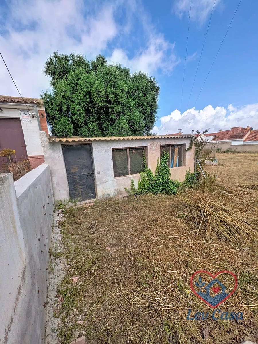 3 bedroom Villa for sale in Las Palas with garage - € 155,000 (Ref: 9980558)
