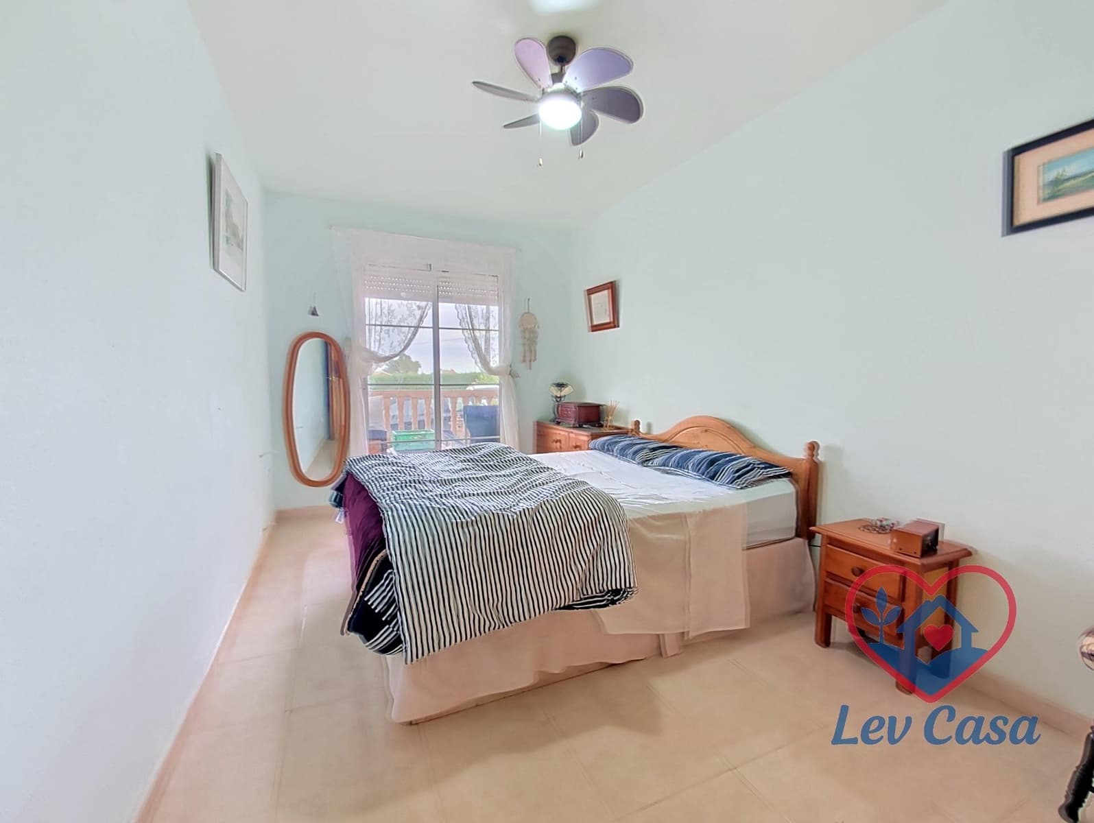 Chalet de 5 habitaciones en Totana en venta - 289.800 € (Ref: 9980559)