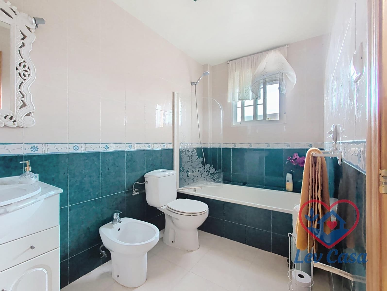 Chalet de 5 habitaciones en Totana en venta - 289.800 € (Ref: 9980559)