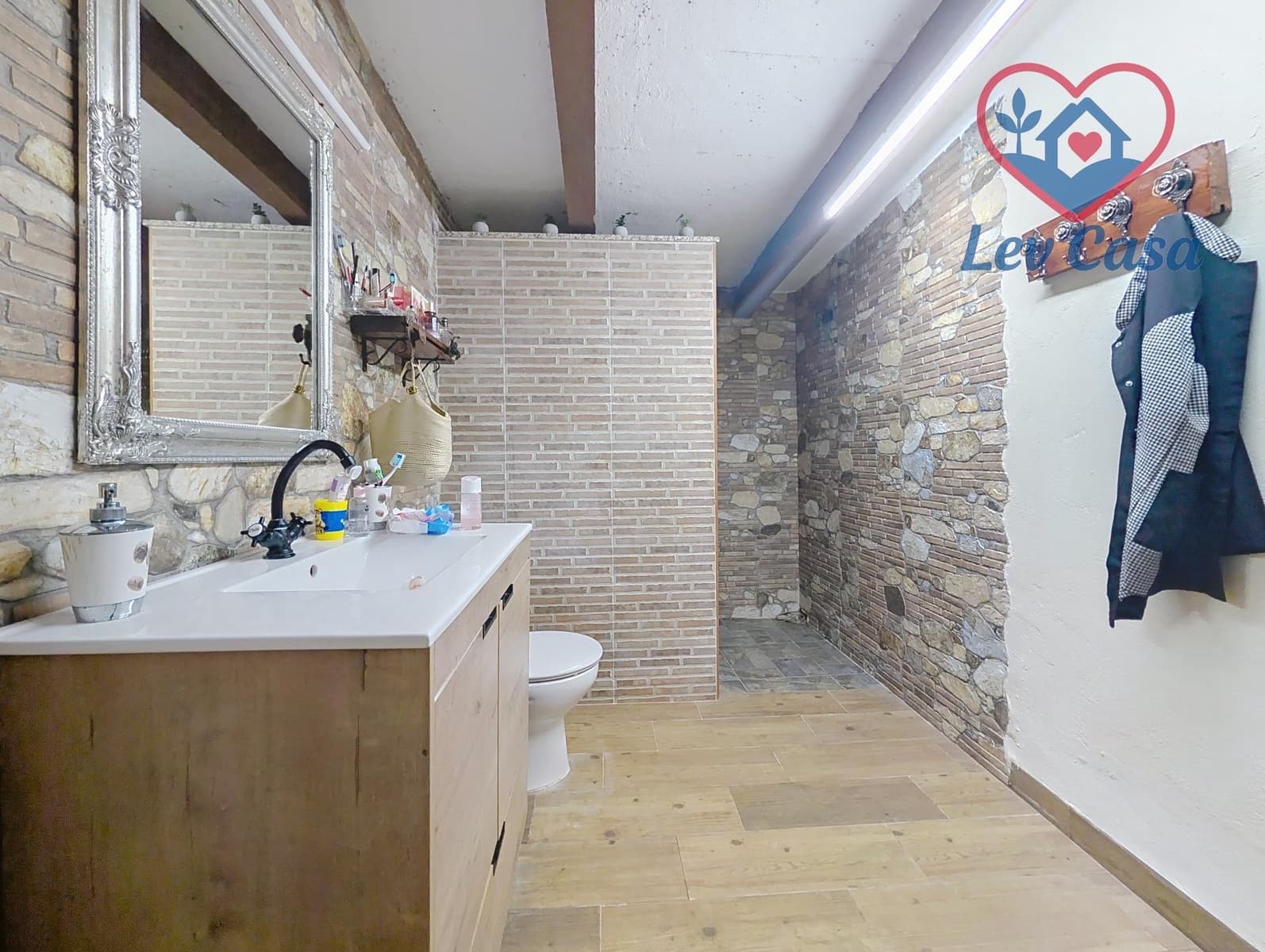 4 Zimmer Villa zu verkaufen in Leiva - 369.800 € (Ref: 9980574)