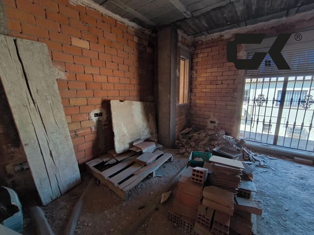 6 soveværelse Lejlighed til salg i Sangonera la Seca, Murcia by med garage - € 105.000 (Ref: 9980576)