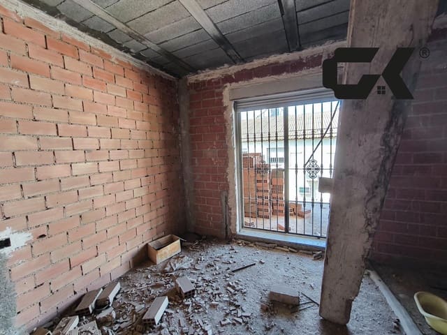 6 soveværelse Lejlighed til salg i Sangonera la Seca, Murcia by med garage - € 105.000 (Ref: 9980576)