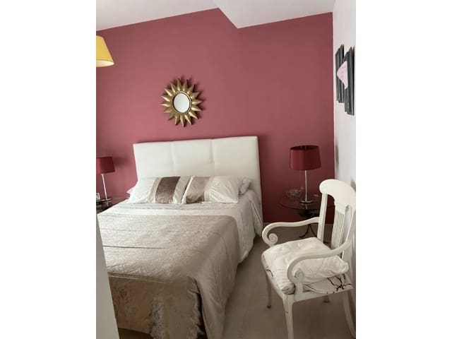 4 bedroom Townhouse for sale in Benicàssim with garage - € 490,000 (Ref: 10049178)