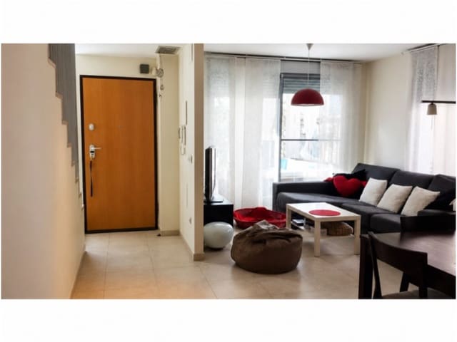 4 bedroom Townhouse for sale in Benicàssim with pool garage - € 450,000 (Ref: 10049179)