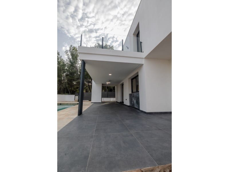 3 bedroom Villa for sale in Benicassim - € 795,000 (Ref: 10049183)