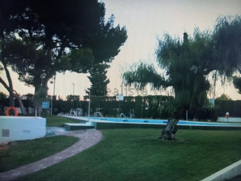 Piso de 2 habitaciones en Alcossebre en venta con piscina - 150.000 € (Ref: 9980611)