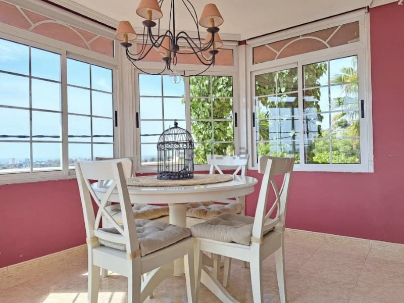 Chalet de 4 habitaciones en Benicàssim en venta con piscina garaje - 434.400 € (Ref: 9980612)