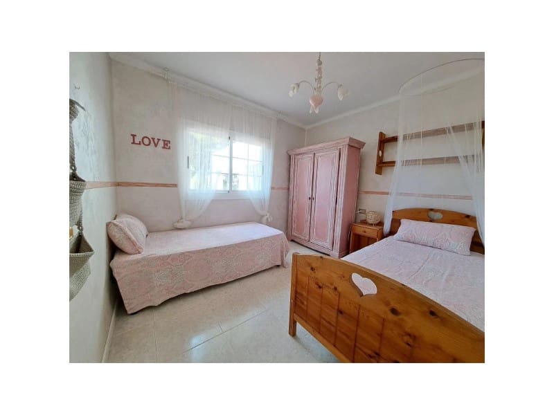 Chalet de 4 habitaciones en Benicàssim en venta con piscina garaje - 434.400 € (Ref: 9980612)