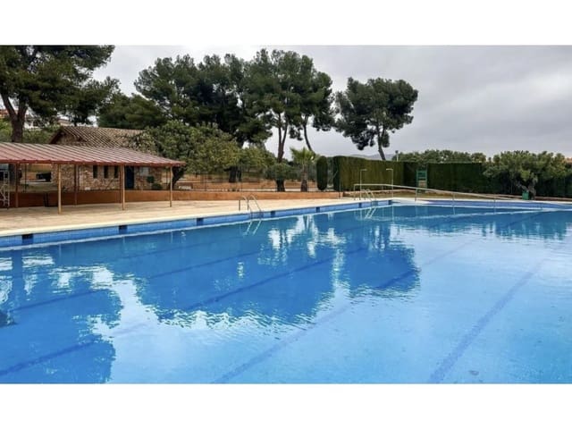 6 quarto Moradia para venda em Borriol com garagem - 500 000 € (Ref: 9980616)