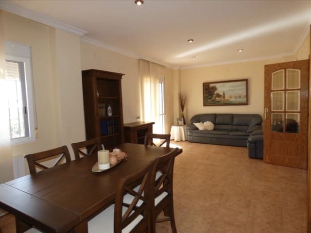 6 quarto Moradia para venda em Borriol com garagem - 500 000 € (Ref: 9980616)