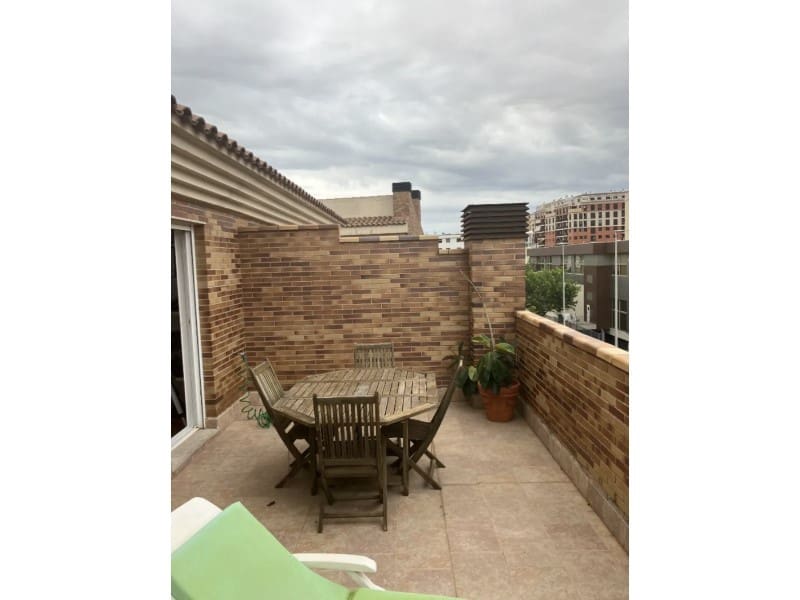 5 soveværelse Semi-Rækkehus til salg i Castello de la Plana med garage - € 490.000 (Ref: 9980617)