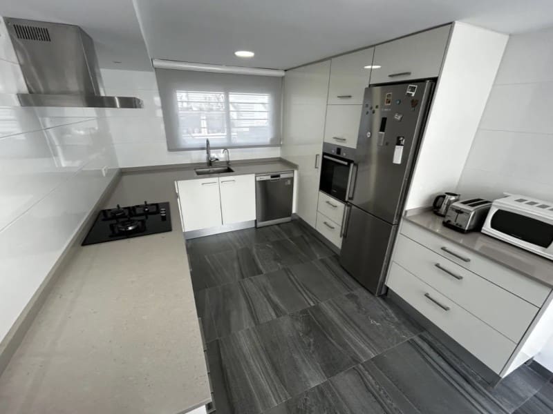 3 soveværelse Semi-Rækkehus til salg i Benicassim med garage - € 635.000 (Ref: 9980618)