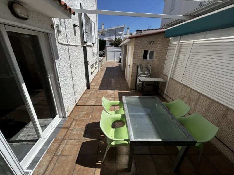 3 soveværelse Semi-Rækkehus til salg i Benicassim med garage - € 635.000 (Ref: 9980618)
